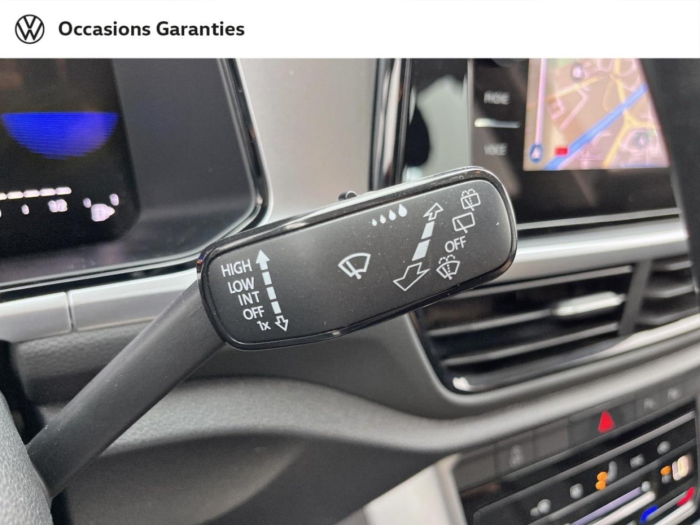 Voitures occasions VOLKSWAGEN T-ROC Life Plus Orvault