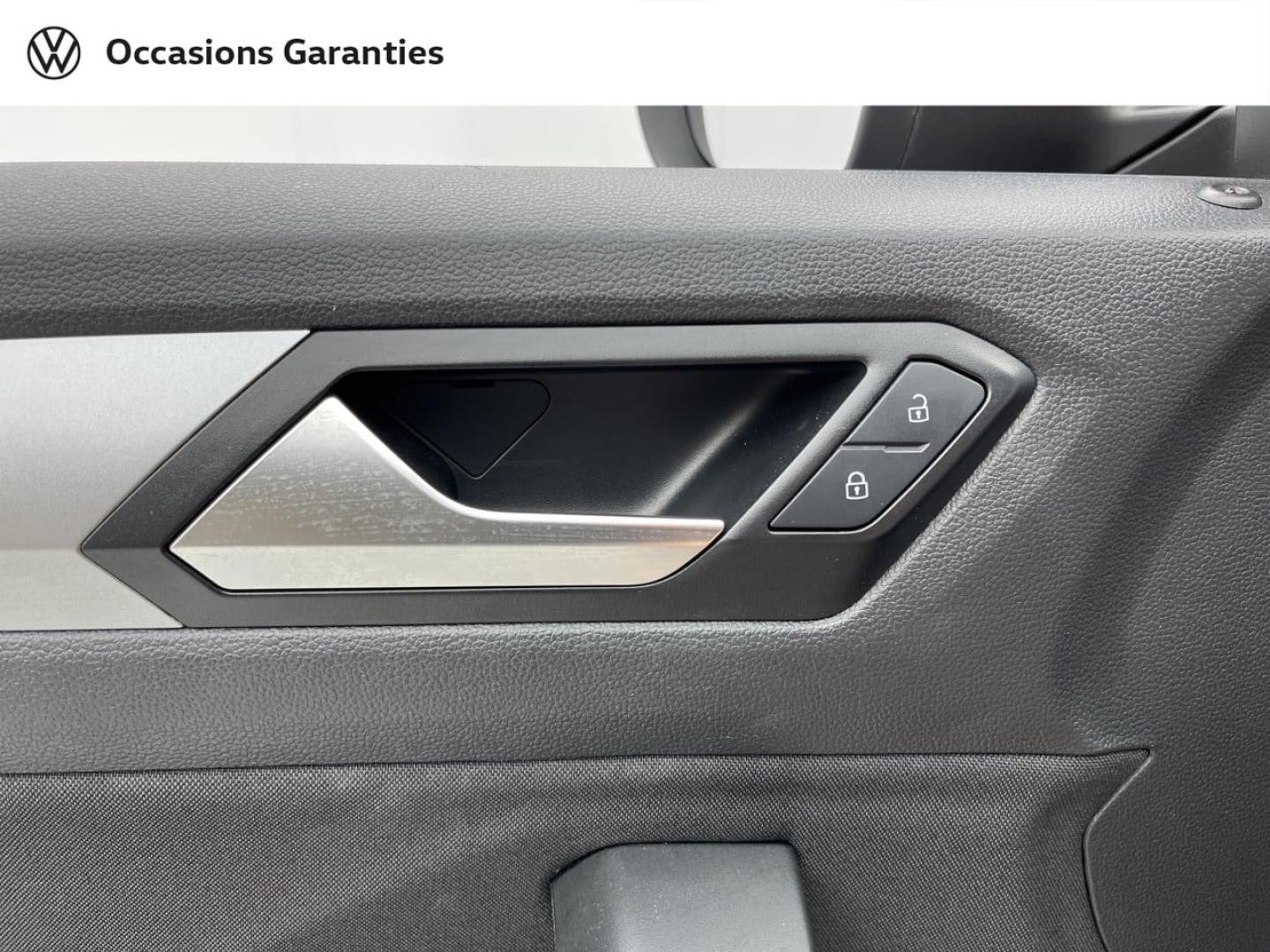 Voitures occasions VOLKSWAGEN T-ROC Life Plus Orvault