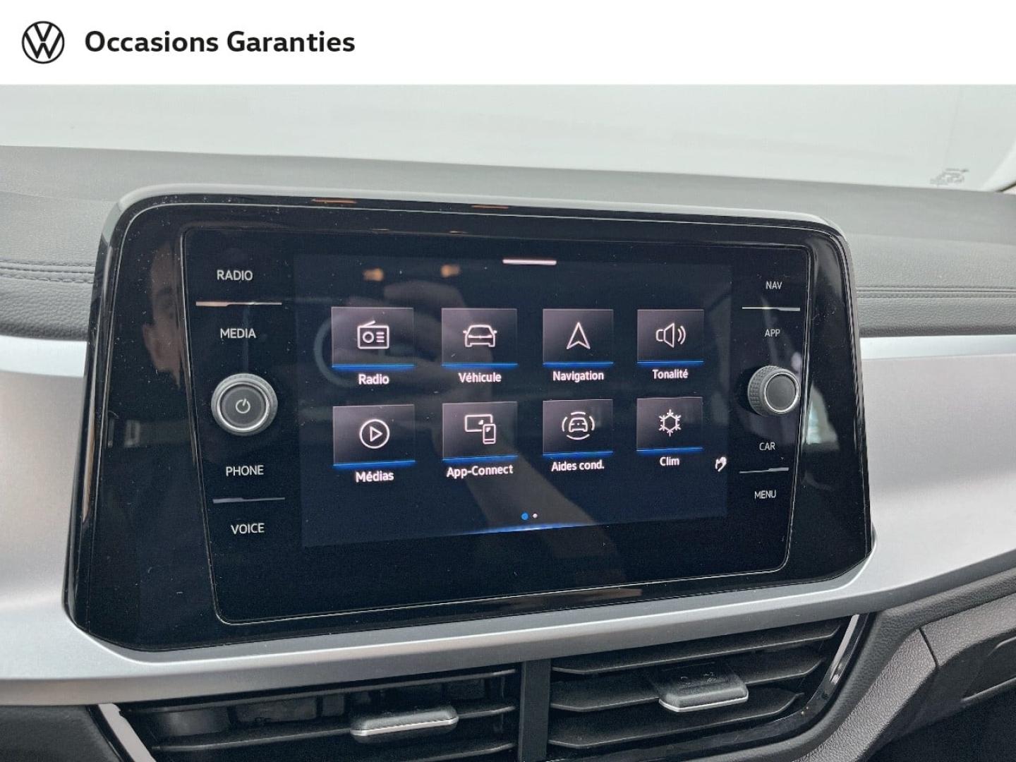 Voitures occasions VOLKSWAGEN T-ROC Life Plus Orvault