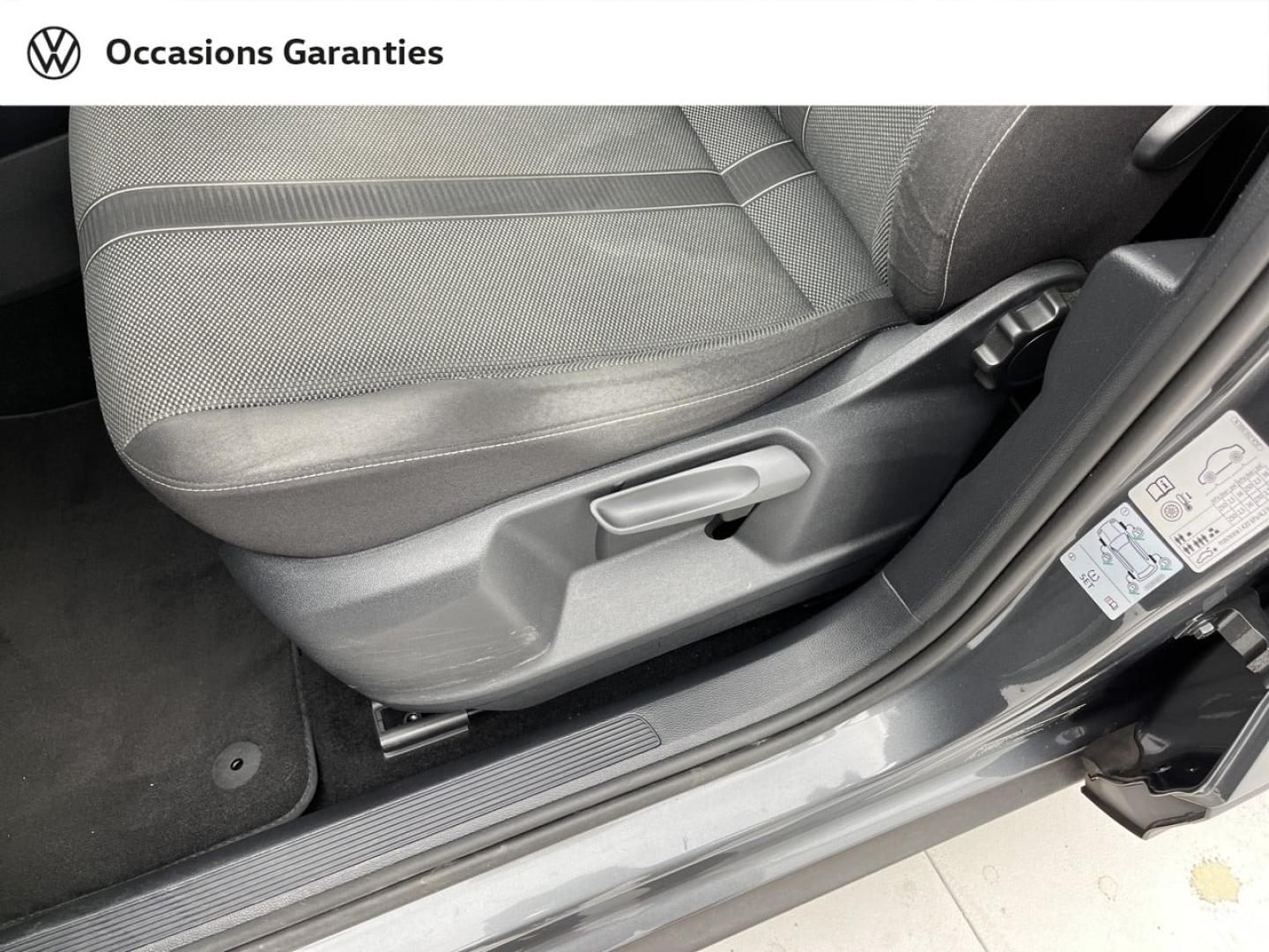 Voitures occasions VOLKSWAGEN T-ROC Life Plus Orvault