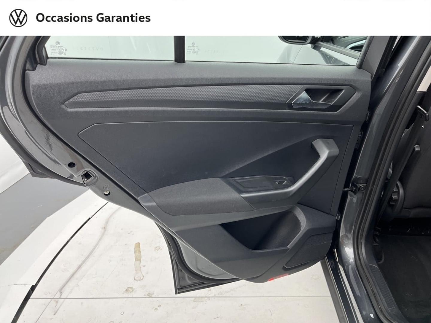 Voitures occasions VOLKSWAGEN T-ROC Life Plus Orvault