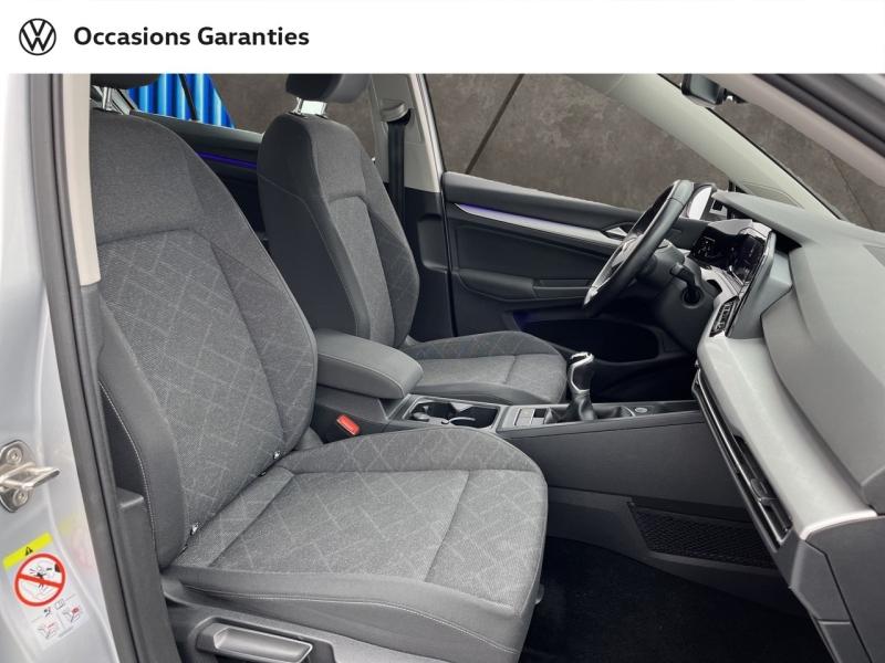 Voitures occasions VOLKSWAGEN GOLF Life 1st Orvault