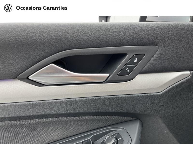 Voitures occasions VOLKSWAGEN GOLF Life 1st Orvault