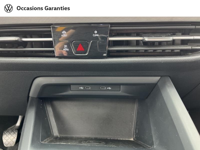 Voitures occasions VOLKSWAGEN GOLF Life 1st Orvault