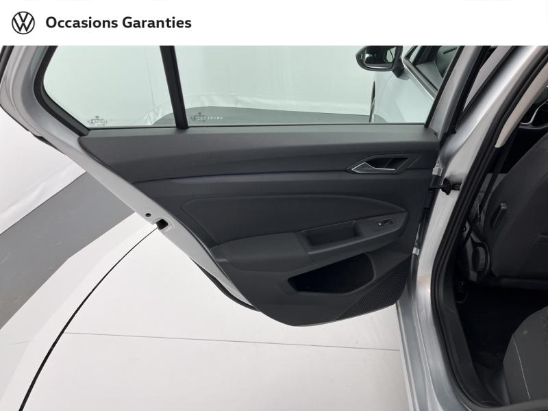 Voitures occasions VOLKSWAGEN GOLF Life 1st Orvault