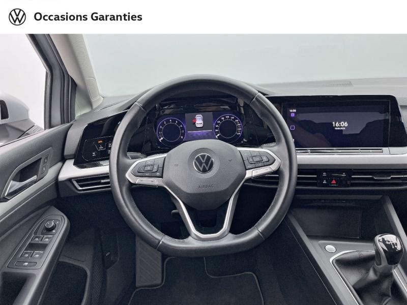Voitures occasions VOLKSWAGEN GOLF Life 1st Orvault