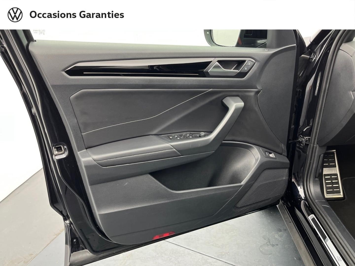 Voitures occasions VOLKSWAGEN T-ROC R-Line Orvault