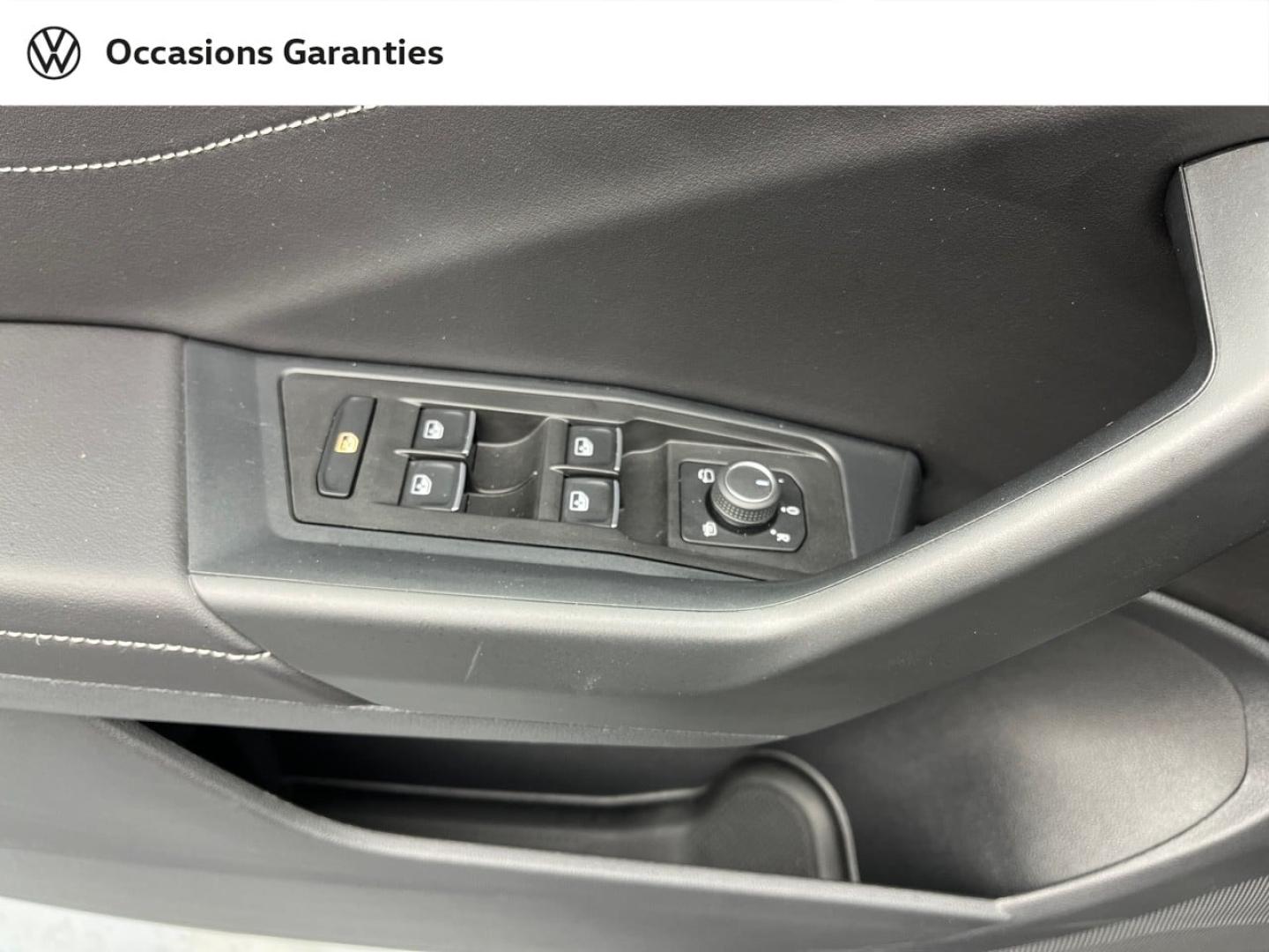 Voitures occasions VOLKSWAGEN T-ROC R-Line Orvault