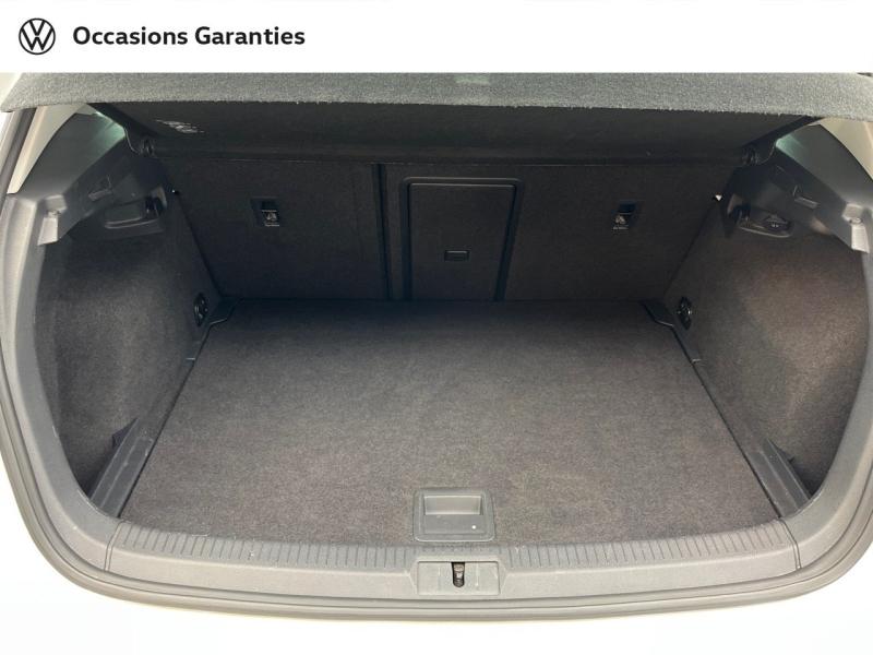 Voitures occasions VOLKSWAGEN GOLF Carat Orvault