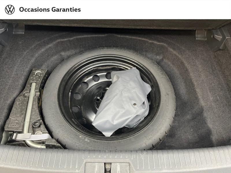 Voitures occasions VOLKSWAGEN GOLF Carat Orvault