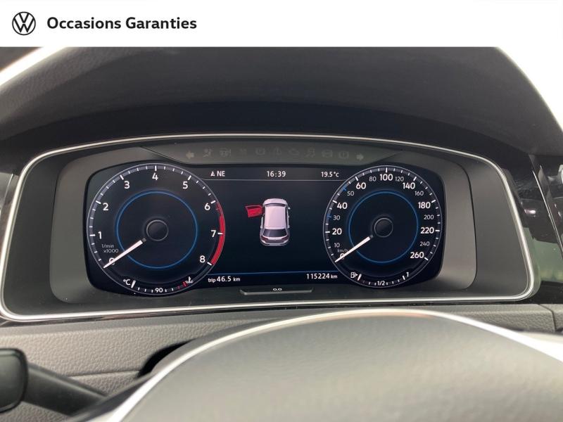 Voitures occasions VOLKSWAGEN GOLF Carat Orvault