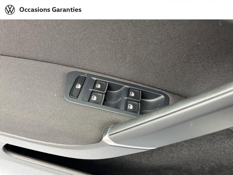 Voitures occasions VOLKSWAGEN GOLF Carat Orvault