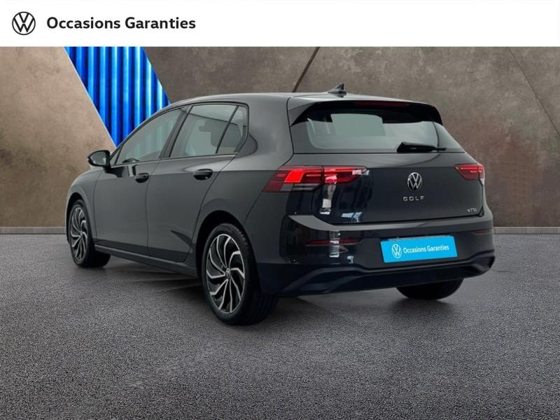 Voitures occasions VOLKSWAGEN GOLF Life Orvault