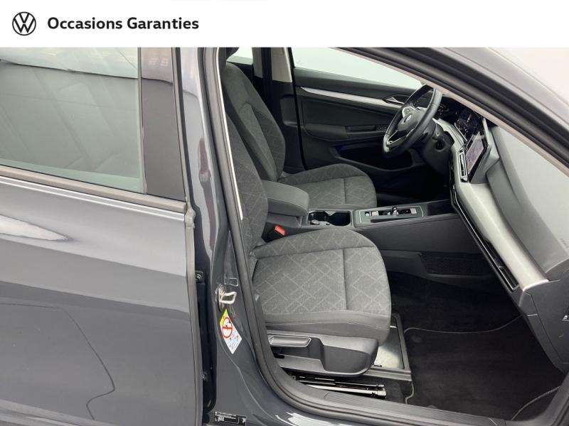 Voitures occasions VOLKSWAGEN GOLF Life Orvault