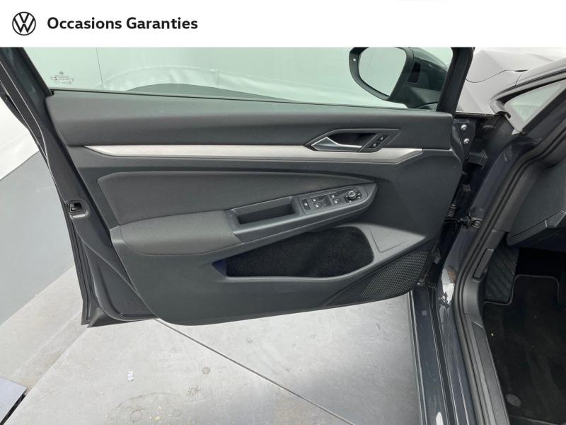 Voitures occasions VOLKSWAGEN GOLF Life Orvault