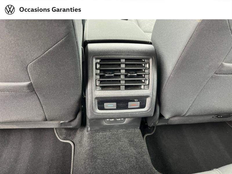 Voitures occasions VOLKSWAGEN GOLF Life Orvault