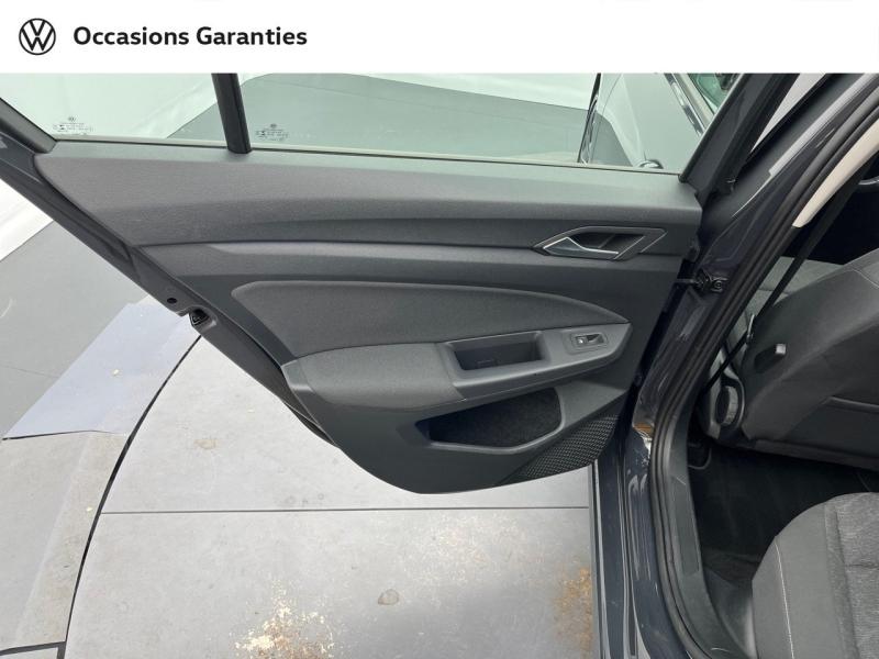 Voitures occasions VOLKSWAGEN GOLF Life Orvault