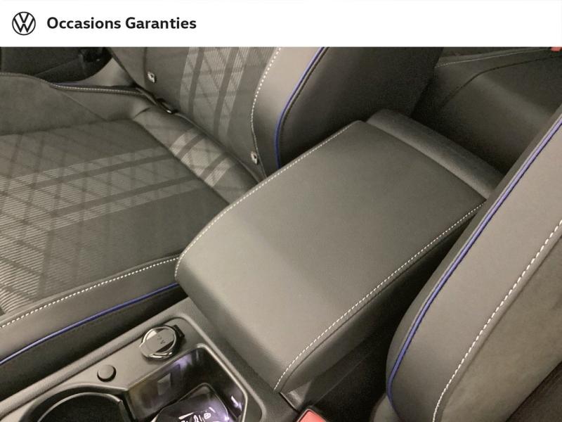 Voitures occasions VOLKSWAGEN GOLF R-Line Orvault