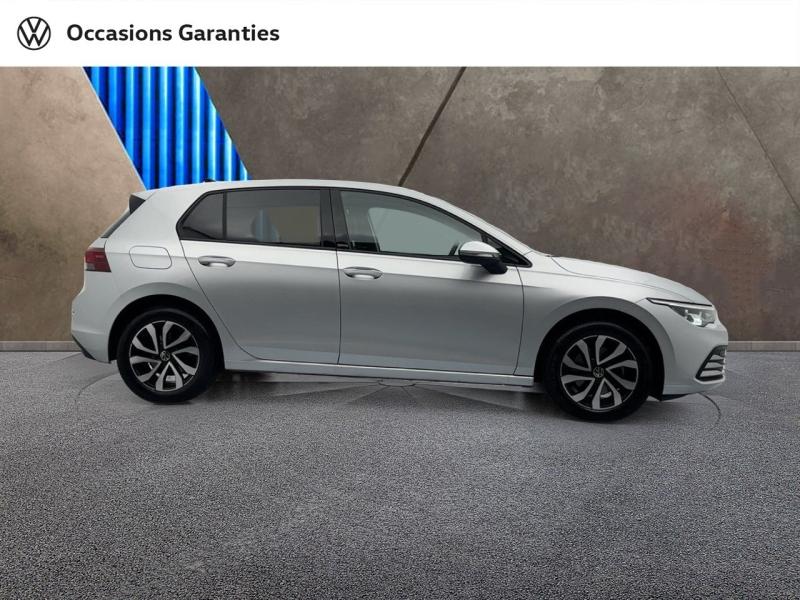 Voitures occasions VOLKSWAGEN GOLF Life 1st Orvault