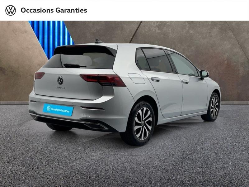 Voitures occasions VOLKSWAGEN GOLF Life 1st Orvault