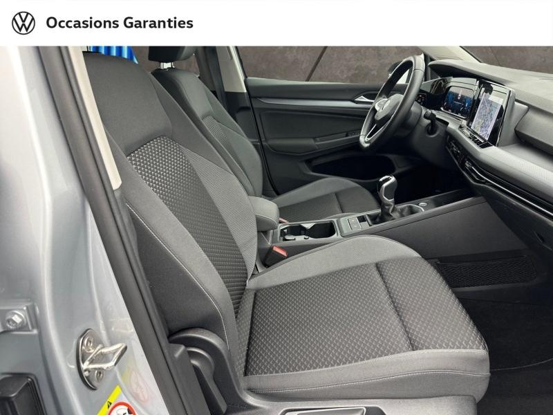 Voitures occasions VOLKSWAGEN GOLF Life 1st Orvault
