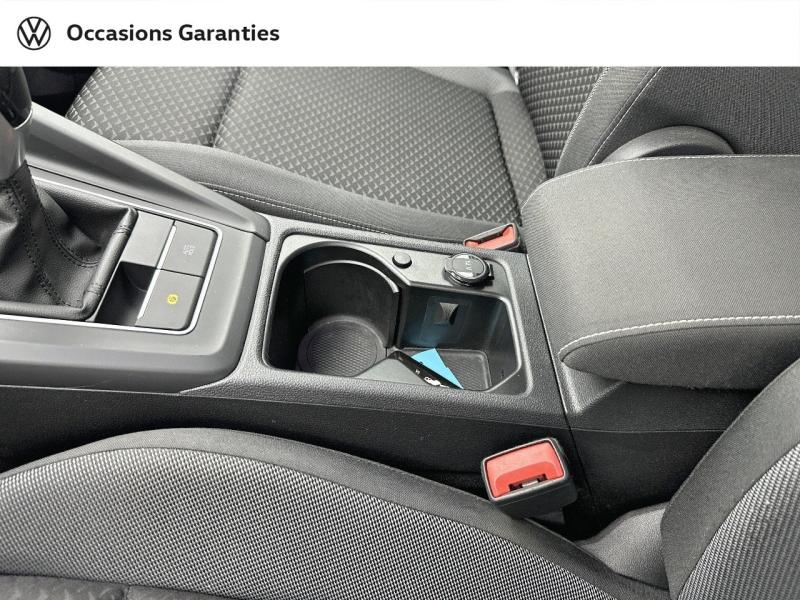 Voitures occasions VOLKSWAGEN GOLF Life 1st Orvault