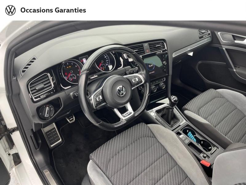 Voitures occasions VOLKSWAGEN GOLF Carat Orvault
