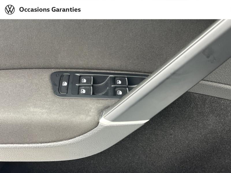 Voitures occasions VOLKSWAGEN GOLF Carat Orvault