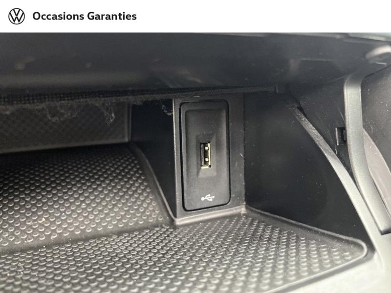 Voitures occasions VOLKSWAGEN GOLF Carat Orvault