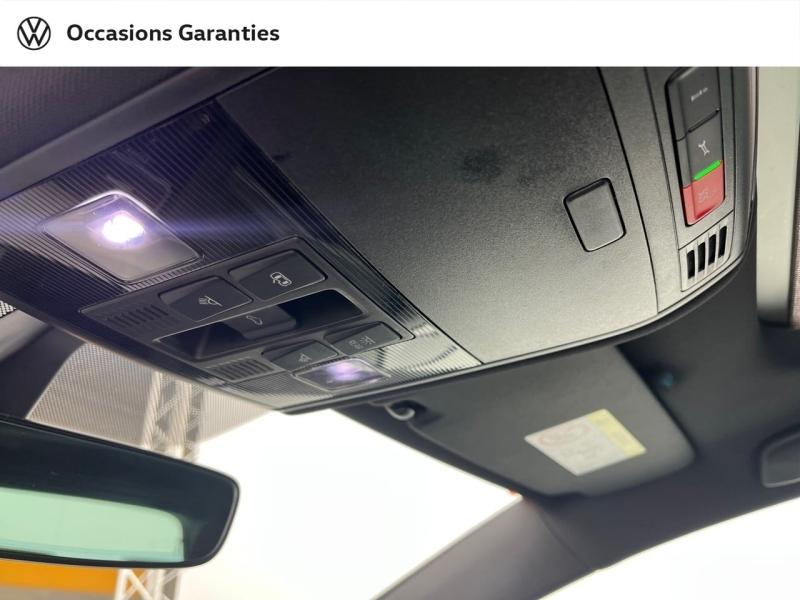 Voitures occasions VOLKSWAGEN GOLF Carat Orvault