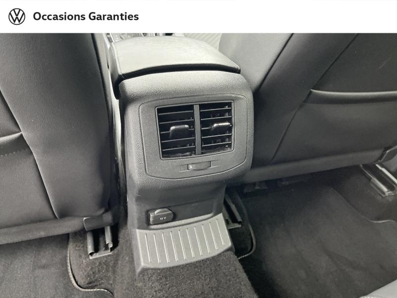 Voitures occasions VOLKSWAGEN T-ROC R-Line Orvault