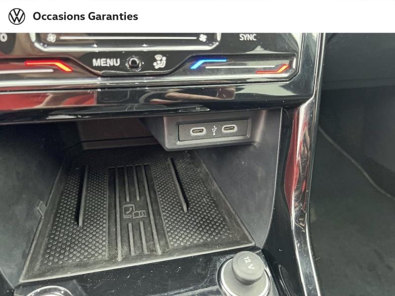 Voitures occasions VOLKSWAGEN T-CROSS R-Line Orvault