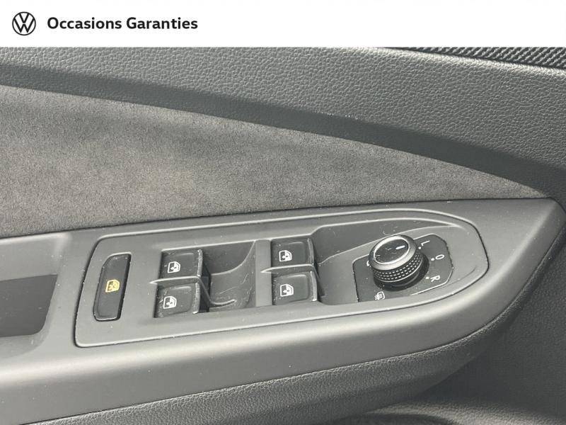 Voitures occasions VOLKSWAGEN GOLF R-Line Orvault