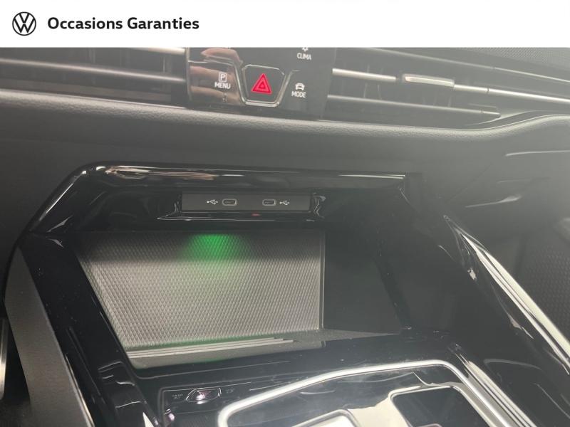 Voitures occasions VOLKSWAGEN GOLF R-Line Orvault