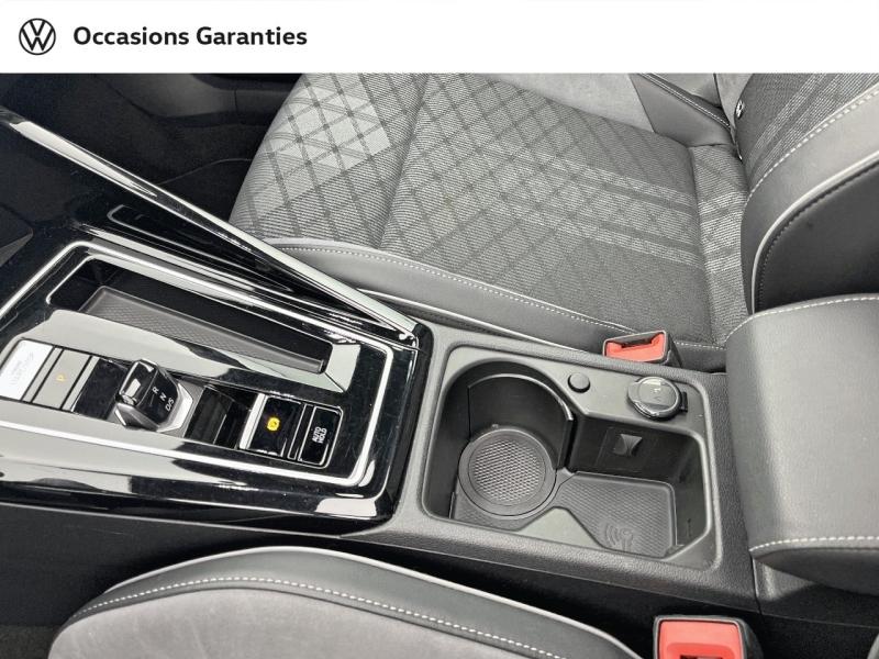 Voitures occasions VOLKSWAGEN GOLF R-Line Orvault