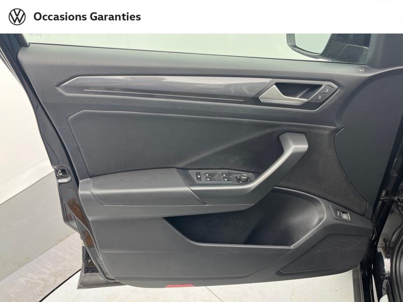 Voitures occasions VOLKSWAGEN T-ROC Carat Exclusive Orvault