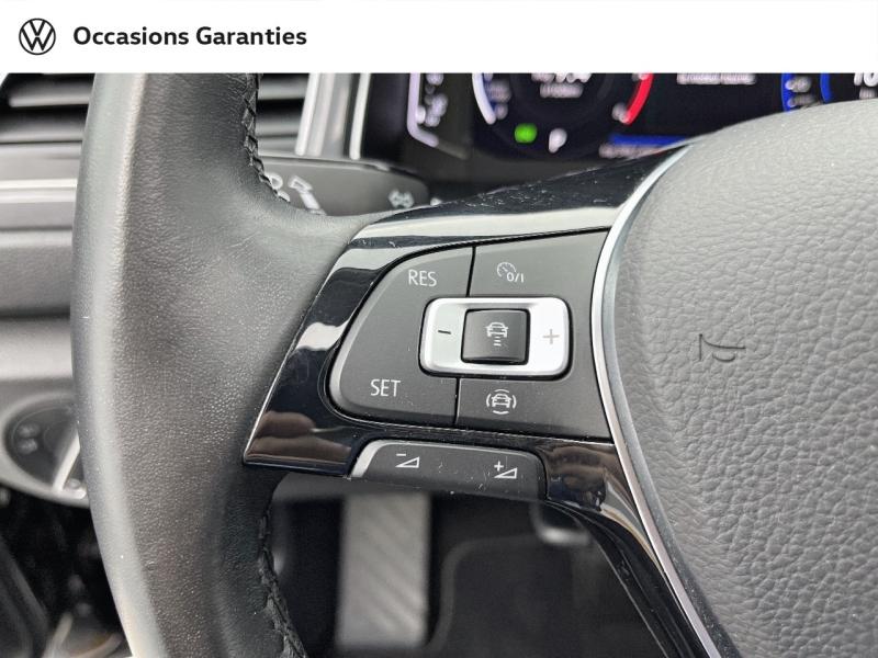 Voitures occasions VOLKSWAGEN T-ROC Carat Exclusive Orvault