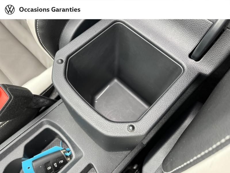 Voitures occasions VOLKSWAGEN T-ROC Carat Exclusive Orvault