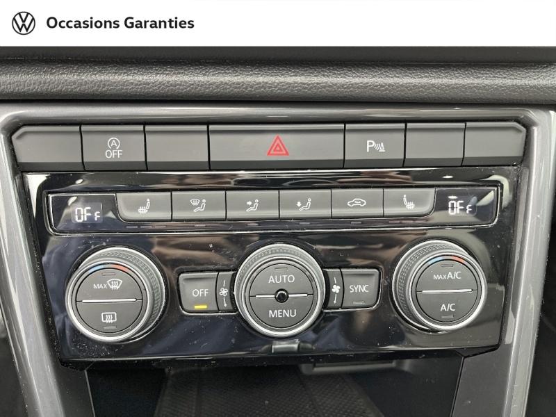 Voitures occasions VOLKSWAGEN T-ROC Carat Exclusive Orvault
