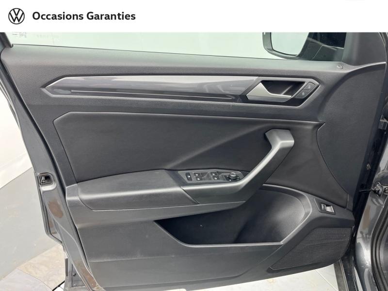 Voitures occasions VOLKSWAGEN T-ROC Carat Exclusive Orvault
