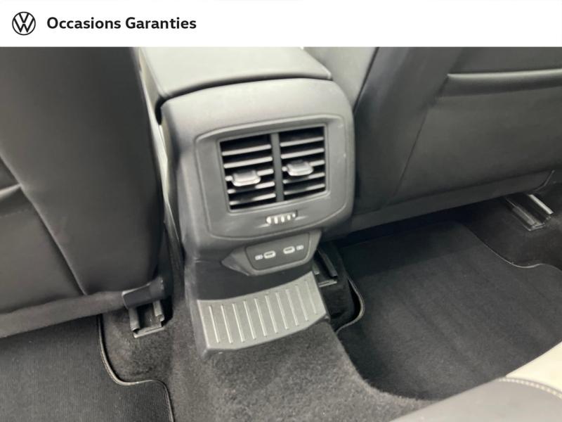 Voitures occasions VOLKSWAGEN T-ROC Carat Exclusive Orvault