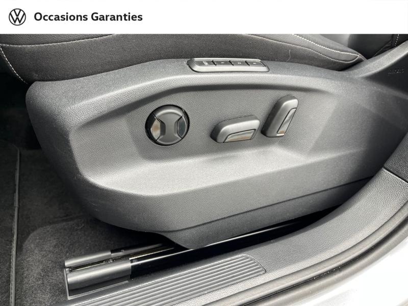 Voitures occasions VOLKSWAGEN T-ROC Style Exclusive Orvault