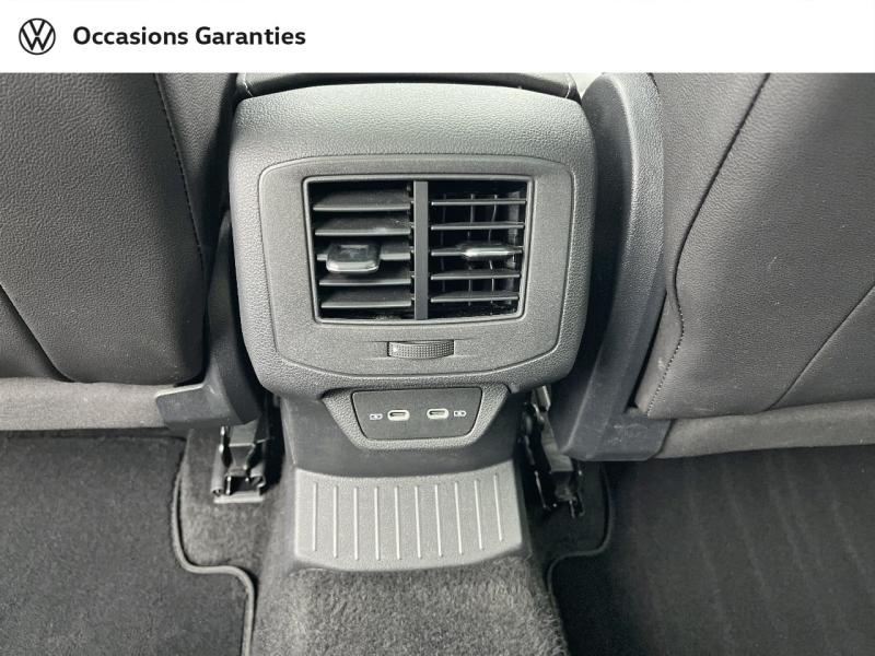 Voitures occasions VOLKSWAGEN T-ROC Style Exclusive Orvault