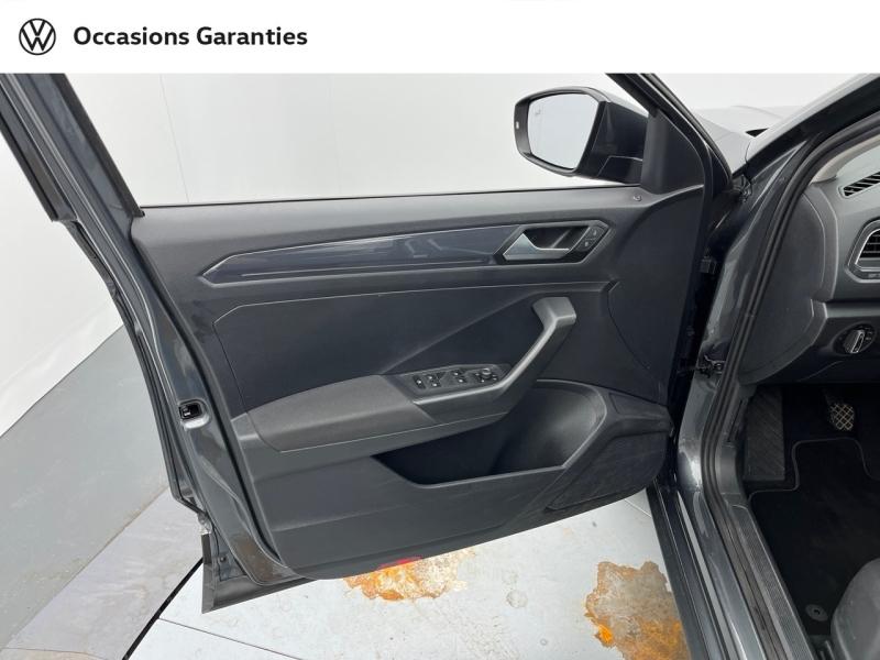 Voitures occasions VOLKSWAGEN T-ROC Carat Orvault