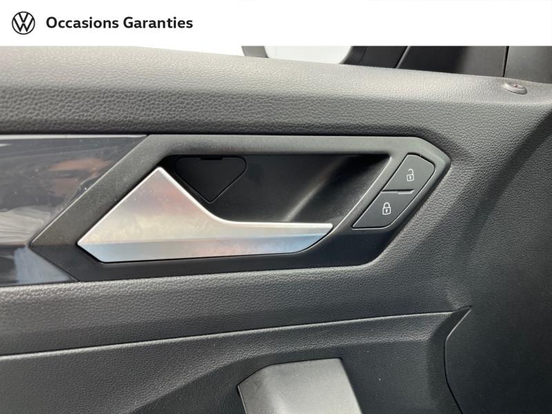Voitures occasions VOLKSWAGEN T-ROC Carat Orvault
