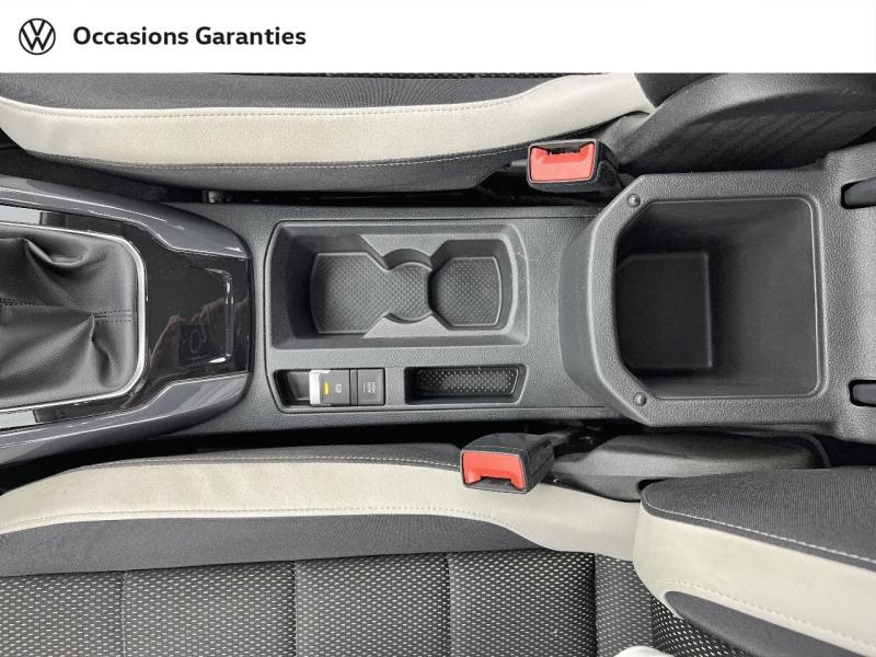 Voitures occasions VOLKSWAGEN T-ROC Carat Orvault