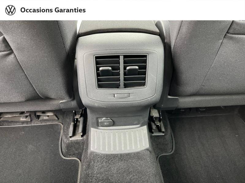 Voitures occasions VOLKSWAGEN T-ROC Carat Orvault