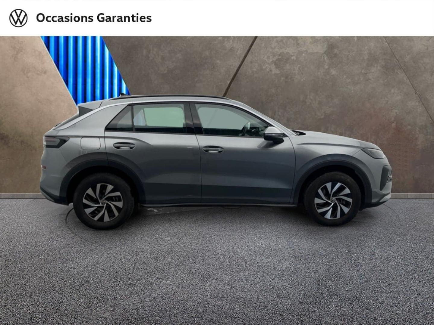 Voitures occasions VOLKSWAGEN T-ROC Base Orvault