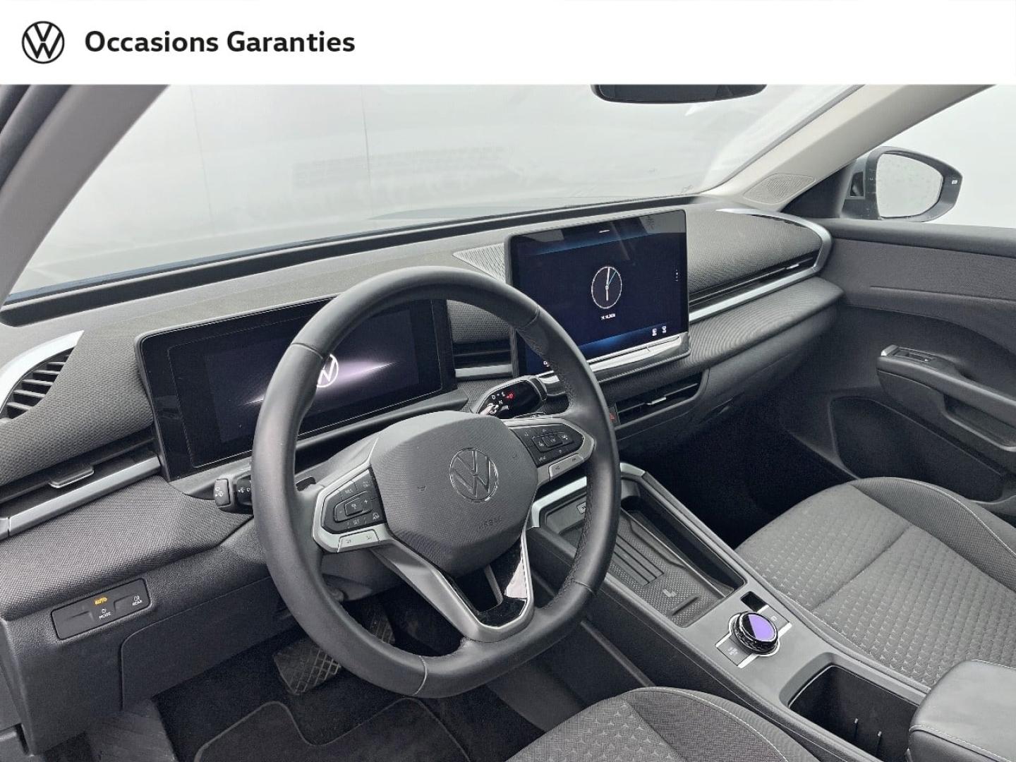Voitures occasions VOLKSWAGEN T-ROC Base Orvault
