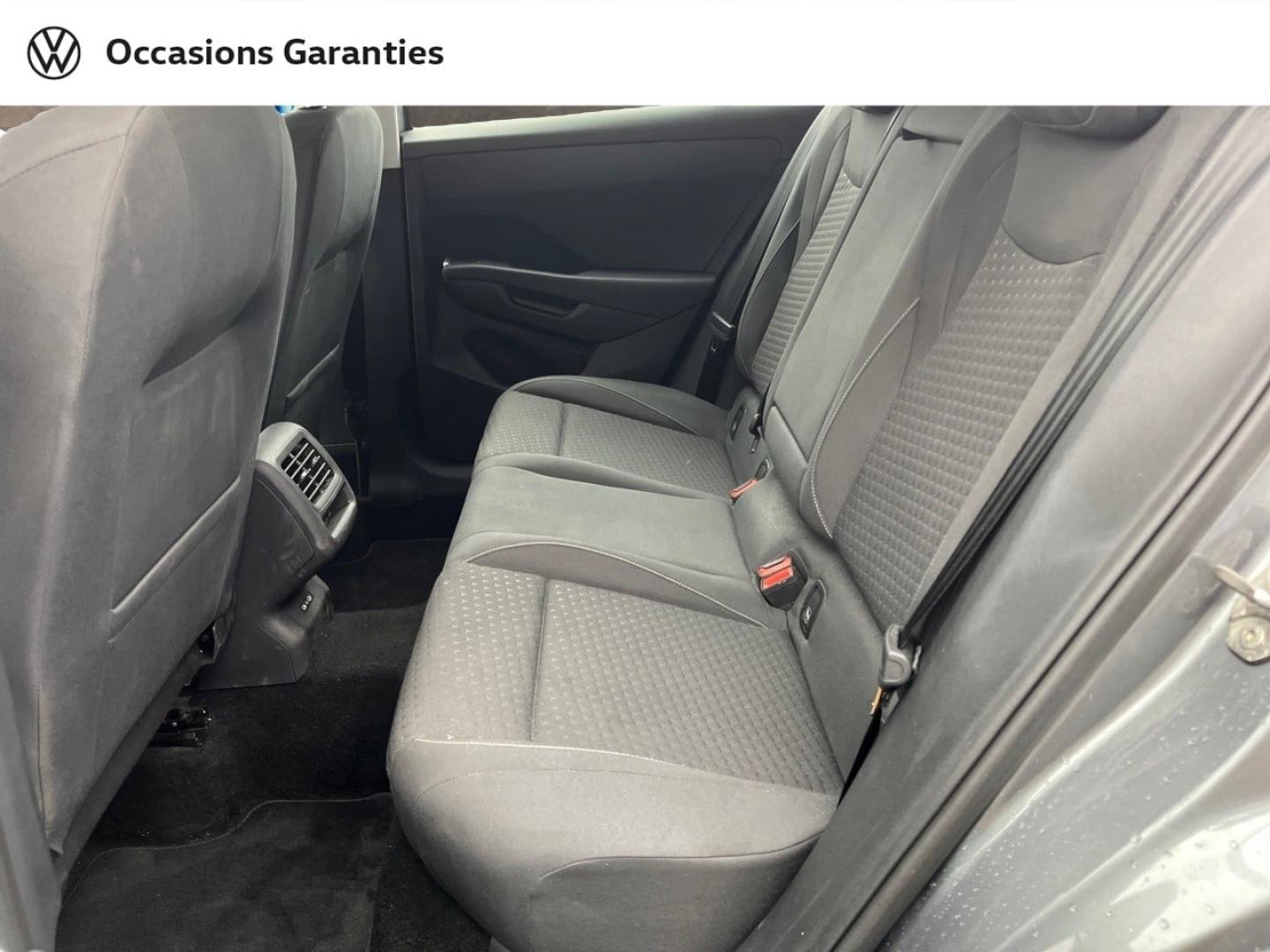 Voitures occasions VOLKSWAGEN T-ROC Base Orvault